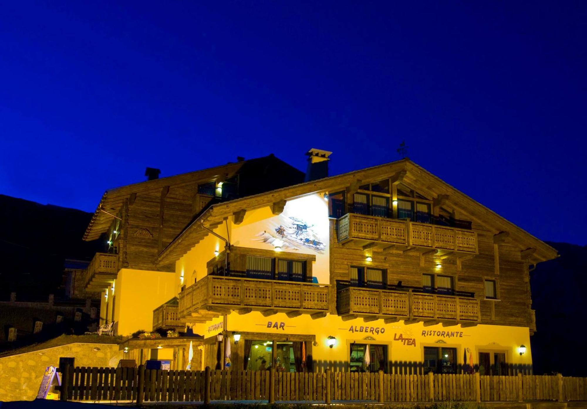 Hotel La Tea Livigno Exterior photo