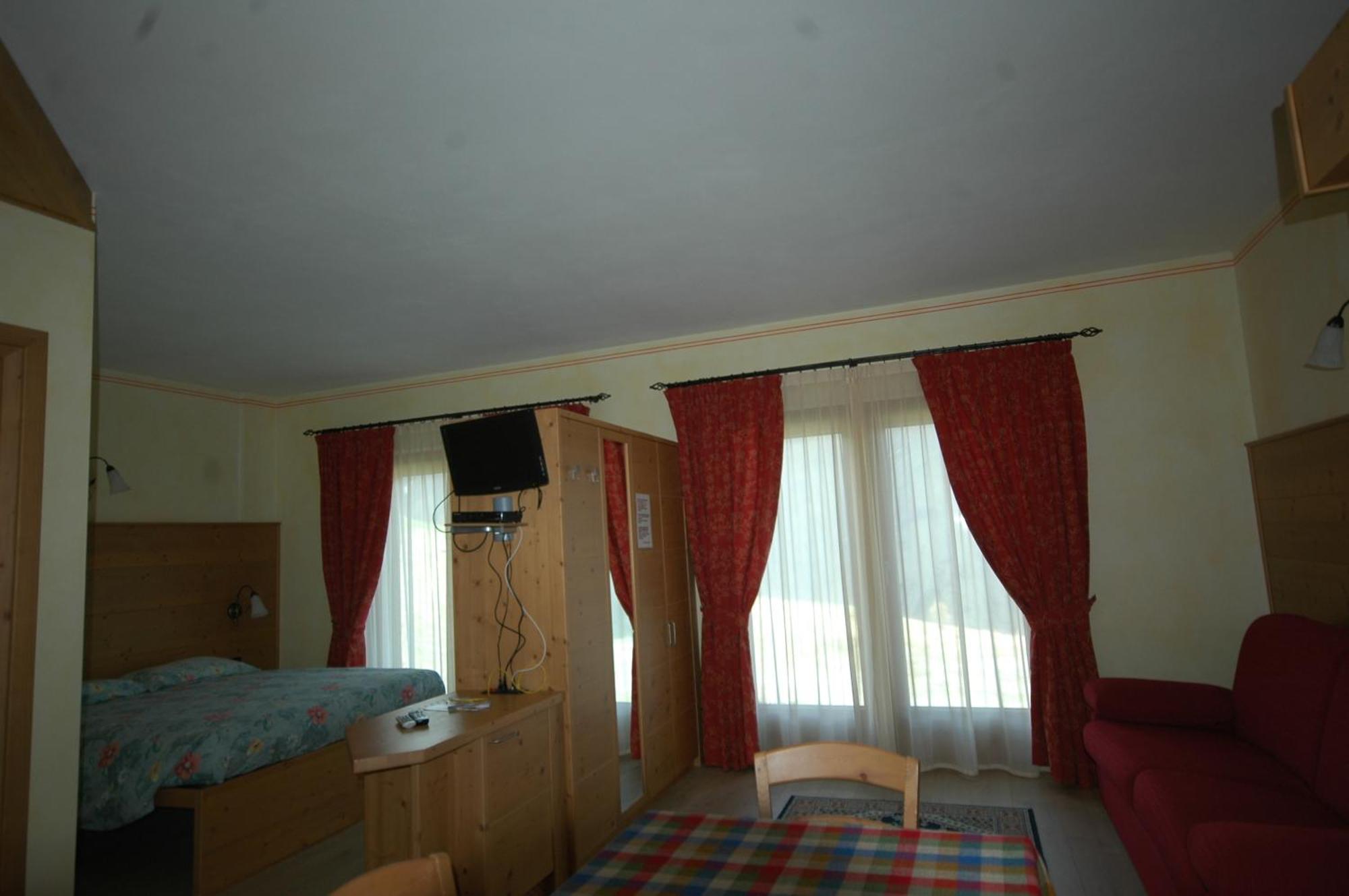 Hotel La Tea Livigno Room photo