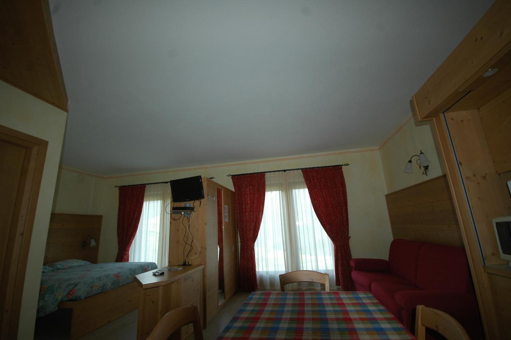 Hotel La Tea Livigno Room photo